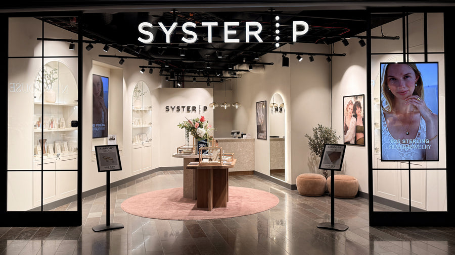 Syster P store at Arlanda