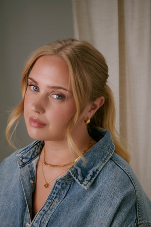 Bolded Little Sis Earrings Gold