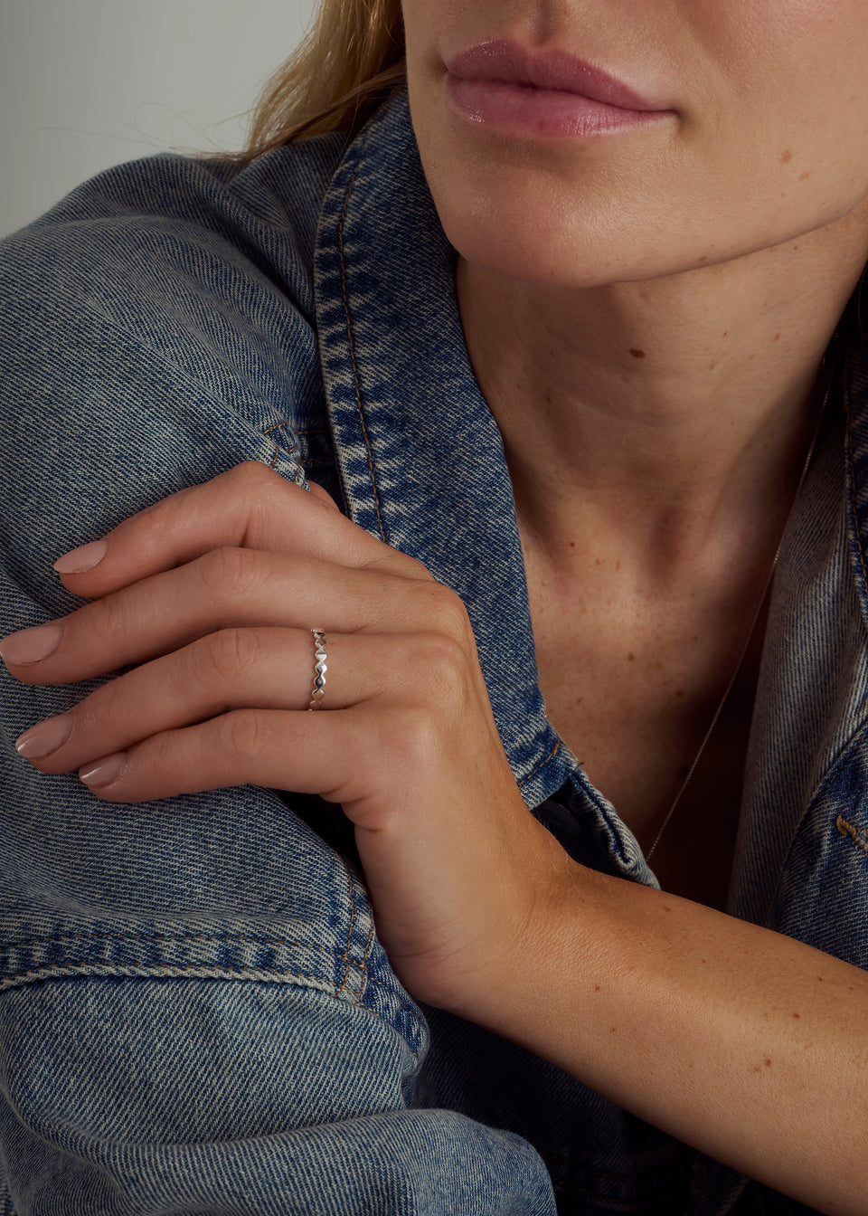 Beaches Flat Dots Ring Silver